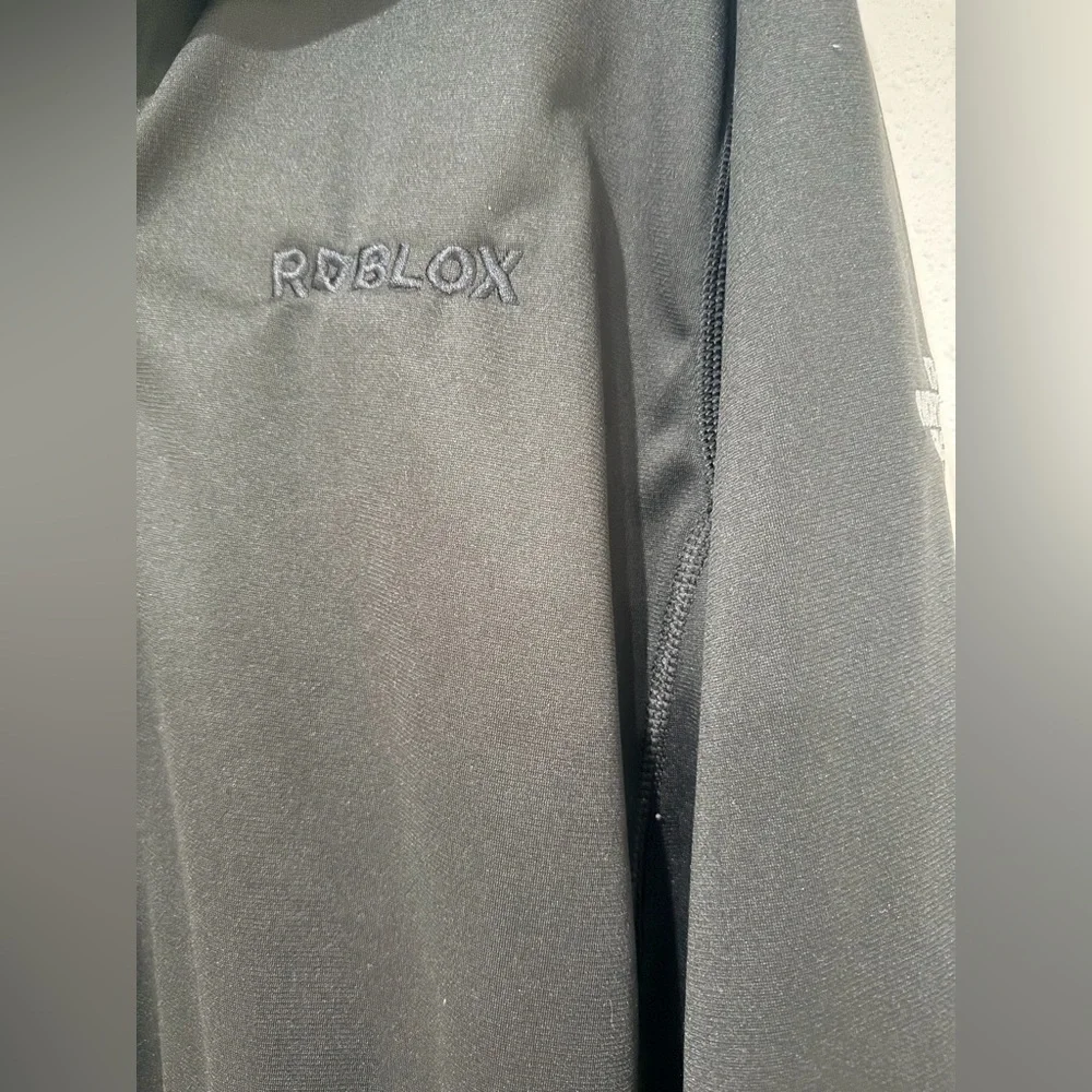 The North Face Long Sleeve Quarter Zip Pullover Top With Roblox Embroidery Logo
